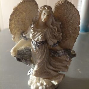 Elegant Cream Angel Figurine,5in Tall